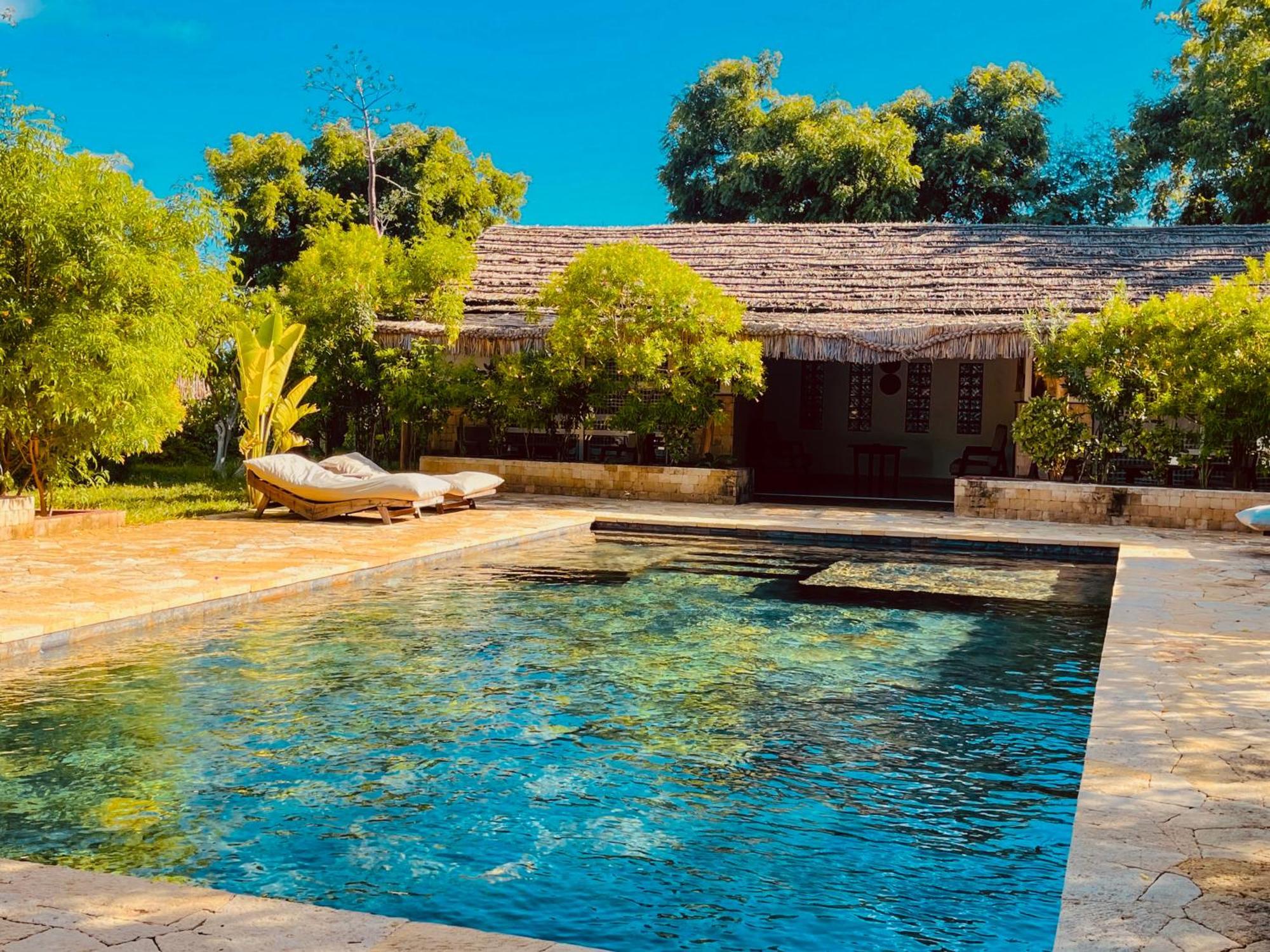Vovo Telo Lodge トゥリアラ エクステリア 写真