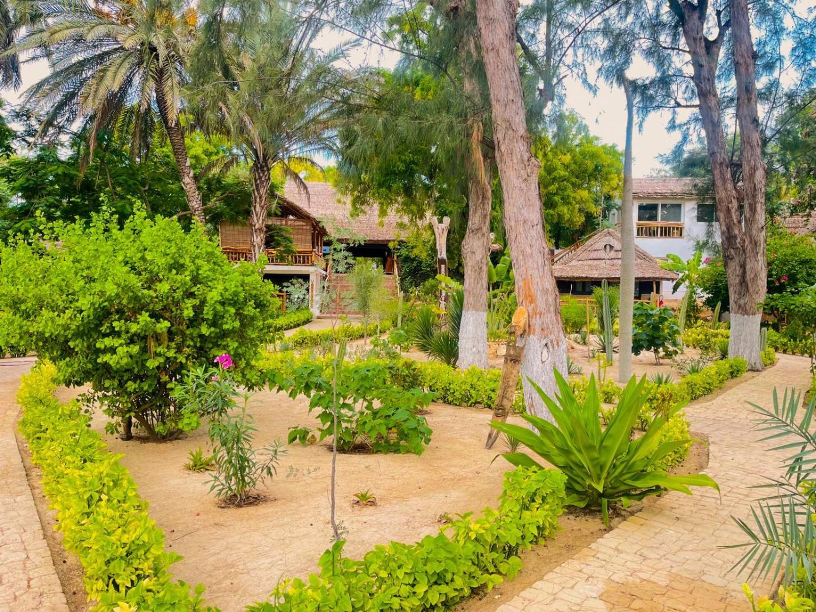 Vovo Telo Lodge トゥリアラ エクステリア 写真