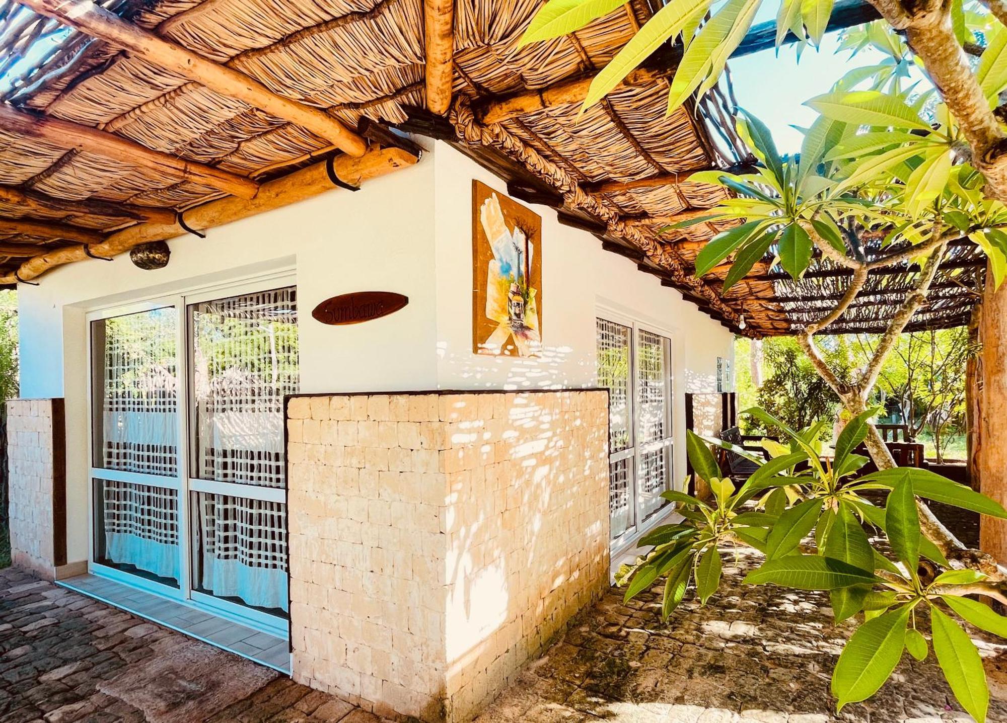 Vovo Telo Lodge トゥリアラ エクステリア 写真