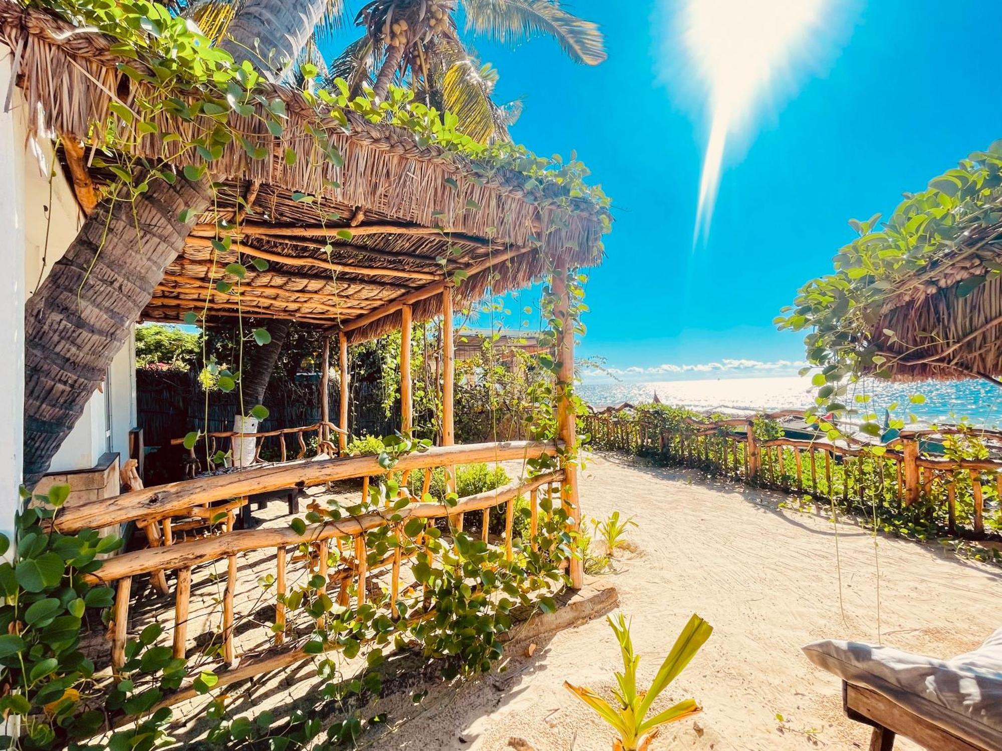 Vovo Telo Lodge トゥリアラ エクステリア 写真