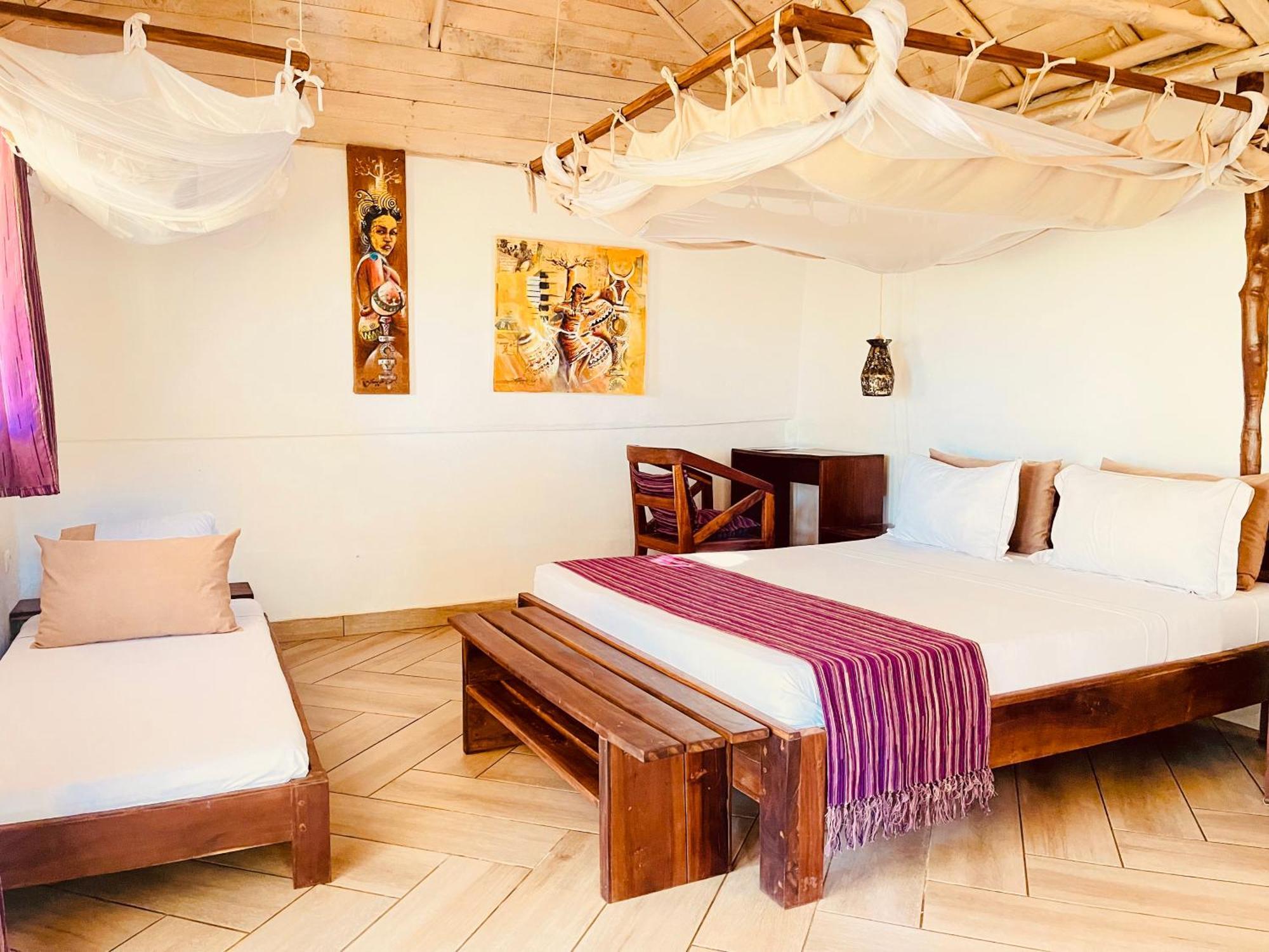 Vovo Telo Lodge トゥリアラ エクステリア 写真
