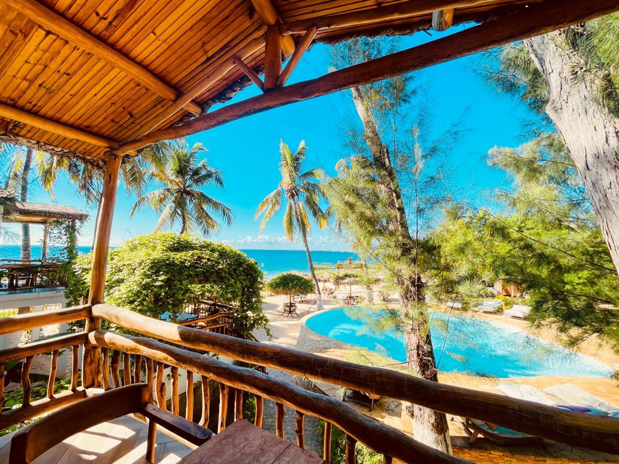 Vovo Telo Lodge トゥリアラ エクステリア 写真