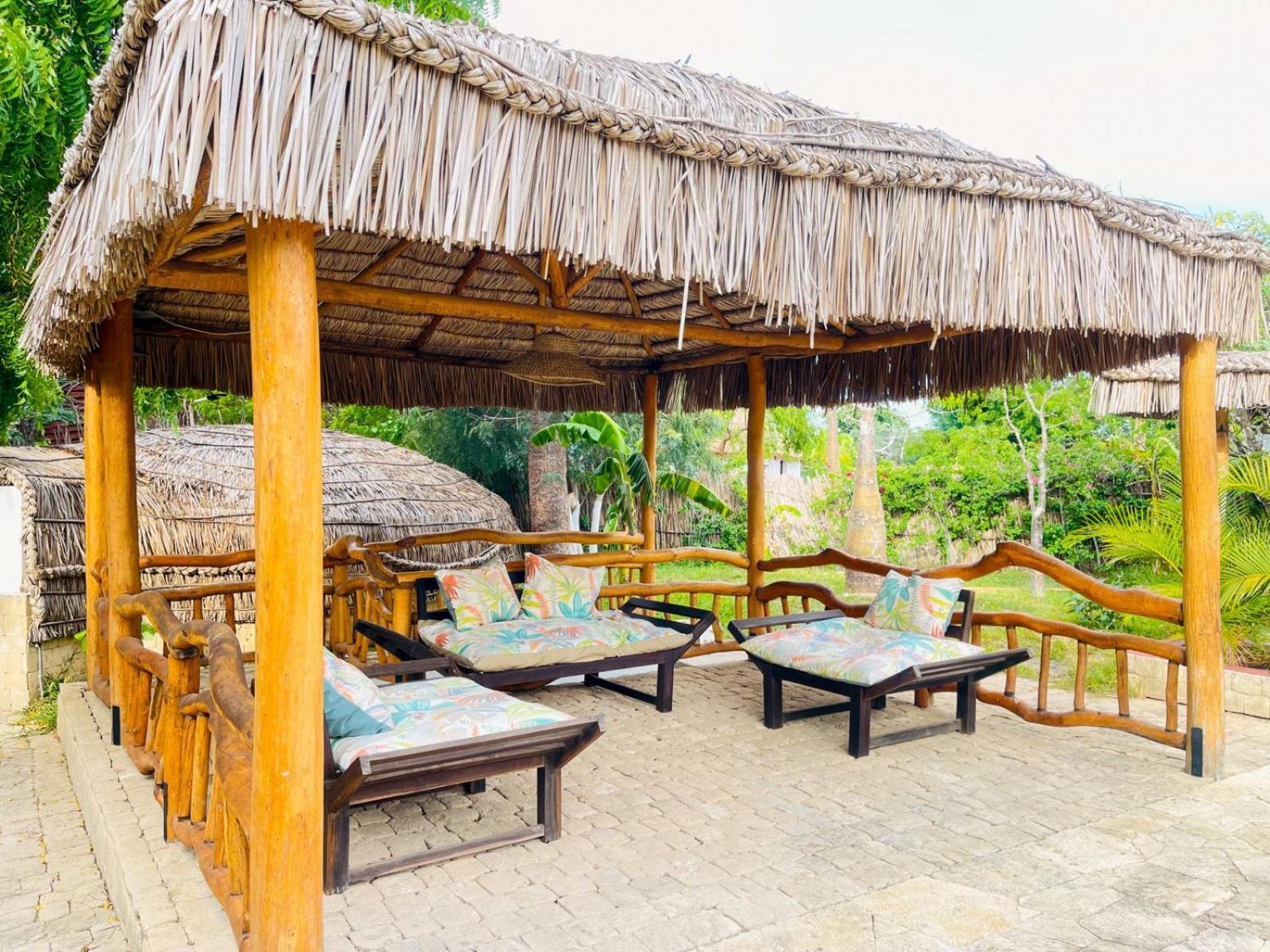 Vovo Telo Lodge トゥリアラ エクステリア 写真