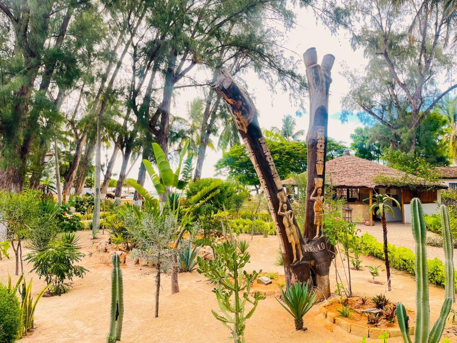 Vovo Telo Lodge トゥリアラ エクステリア 写真