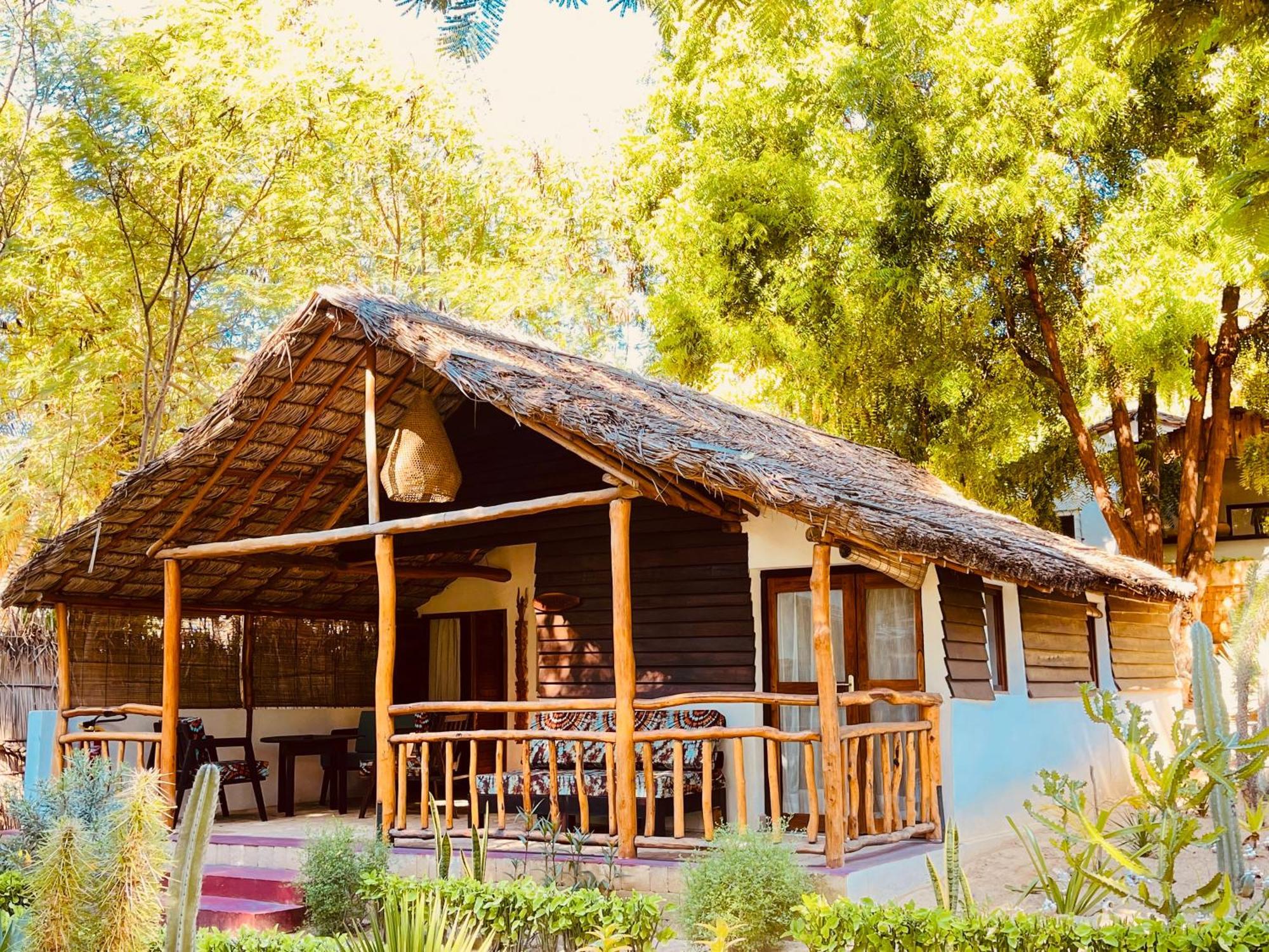 Vovo Telo Lodge トゥリアラ エクステリア 写真