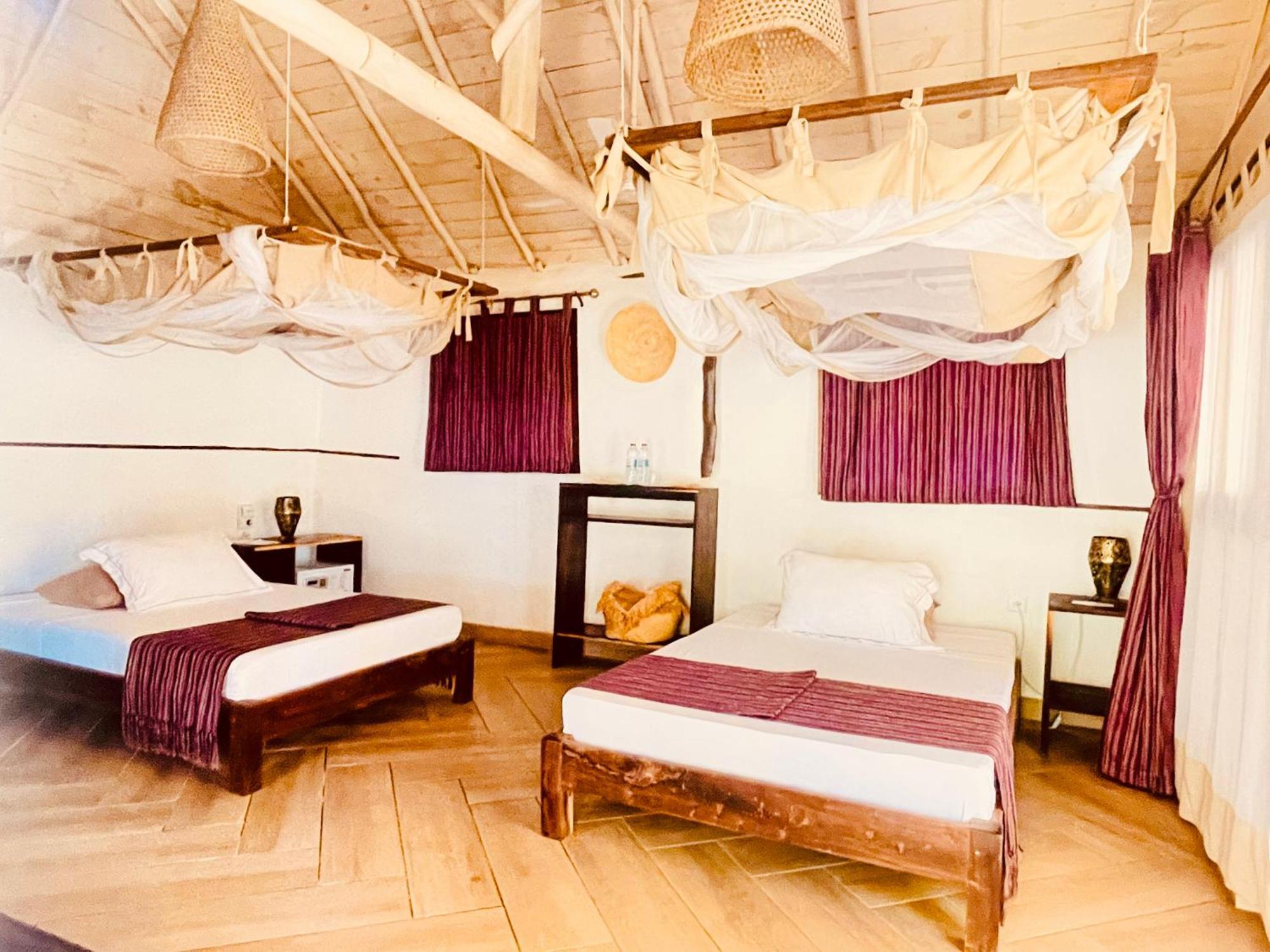 Vovo Telo Lodge トゥリアラ エクステリア 写真