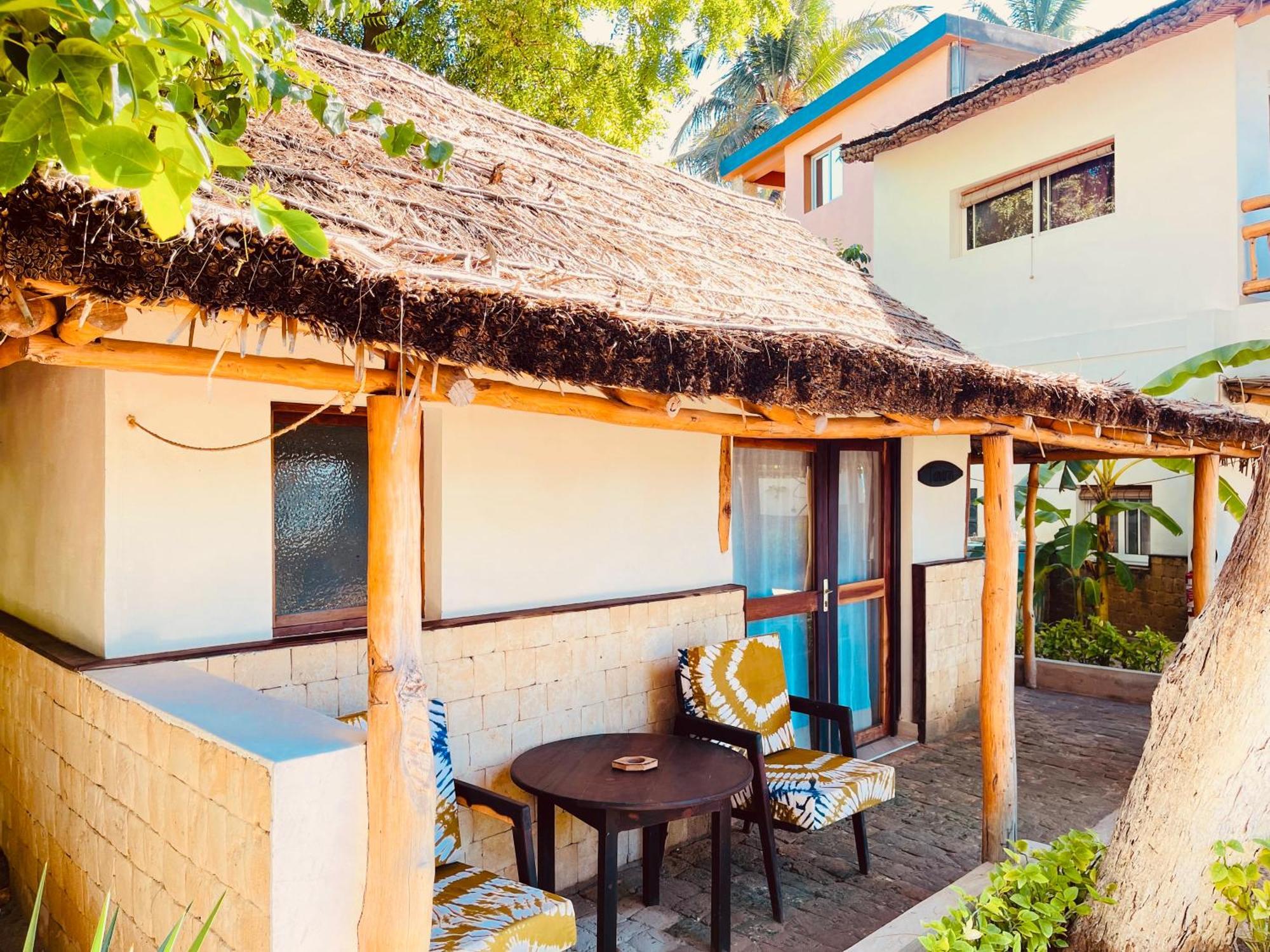 Vovo Telo Lodge トゥリアラ エクステリア 写真