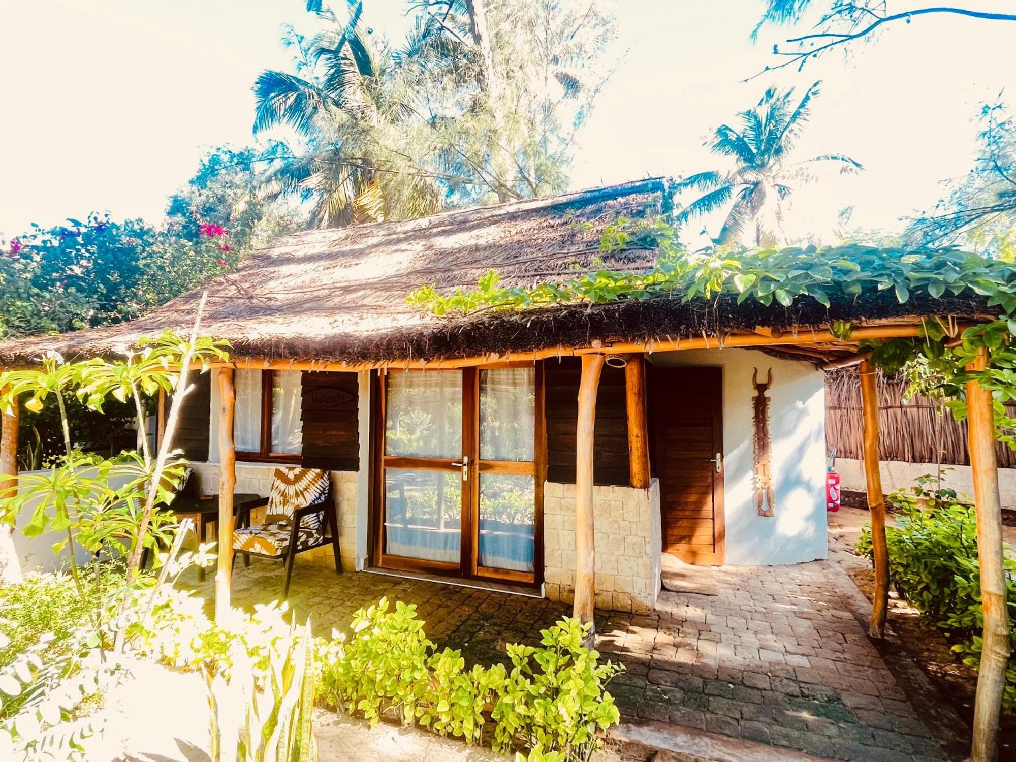 Vovo Telo Lodge トゥリアラ エクステリア 写真