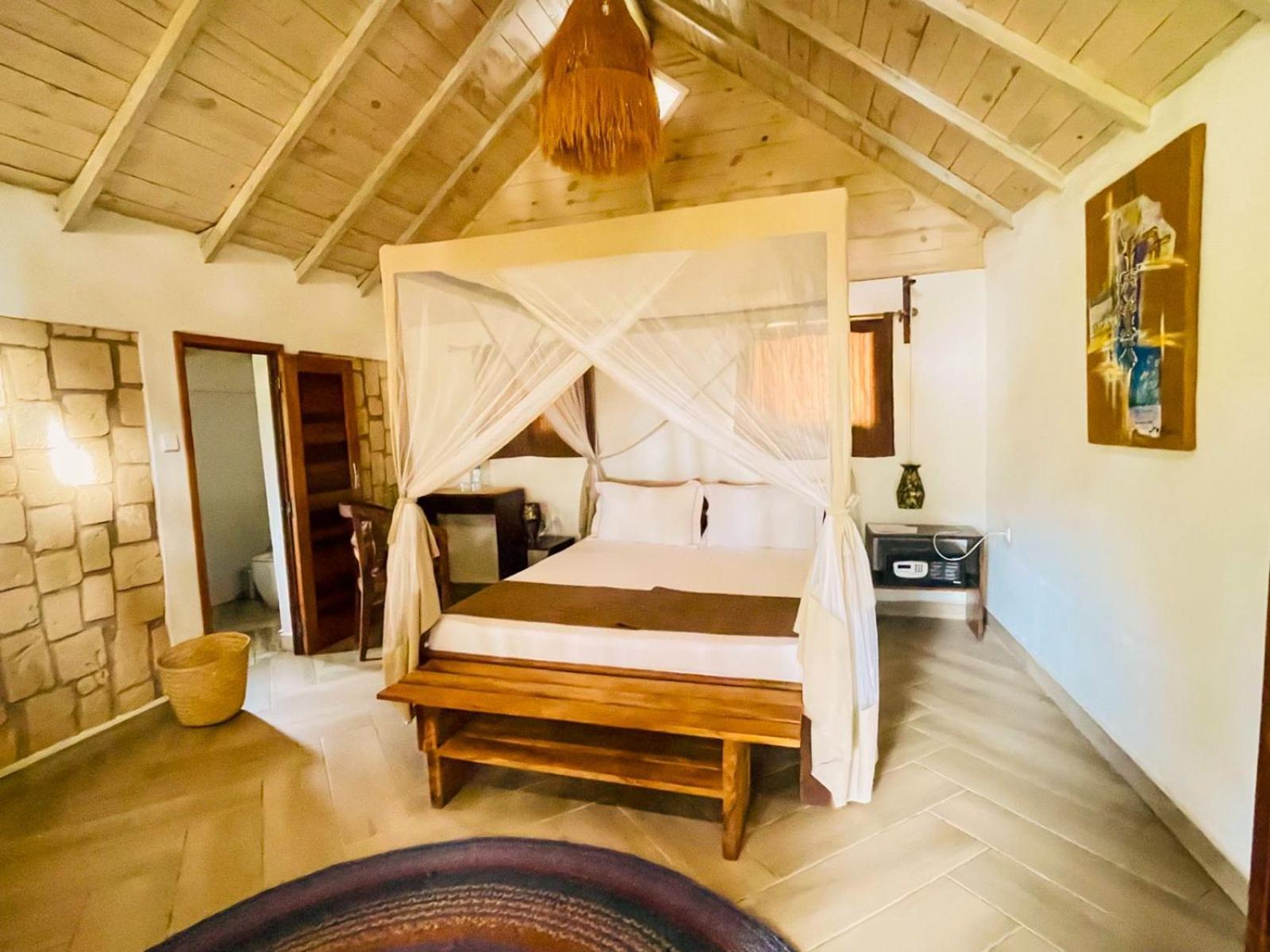Vovo Telo Lodge トゥリアラ エクステリア 写真