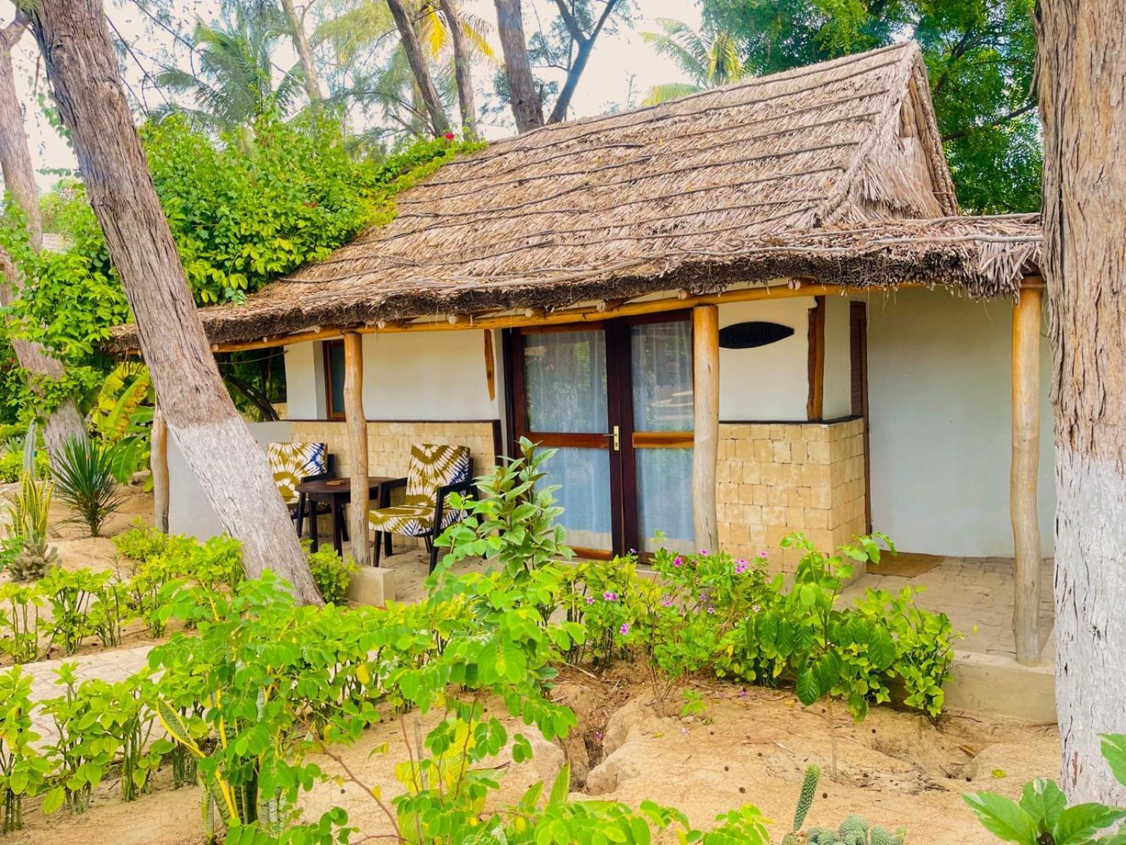 Vovo Telo Lodge トゥリアラ エクステリア 写真